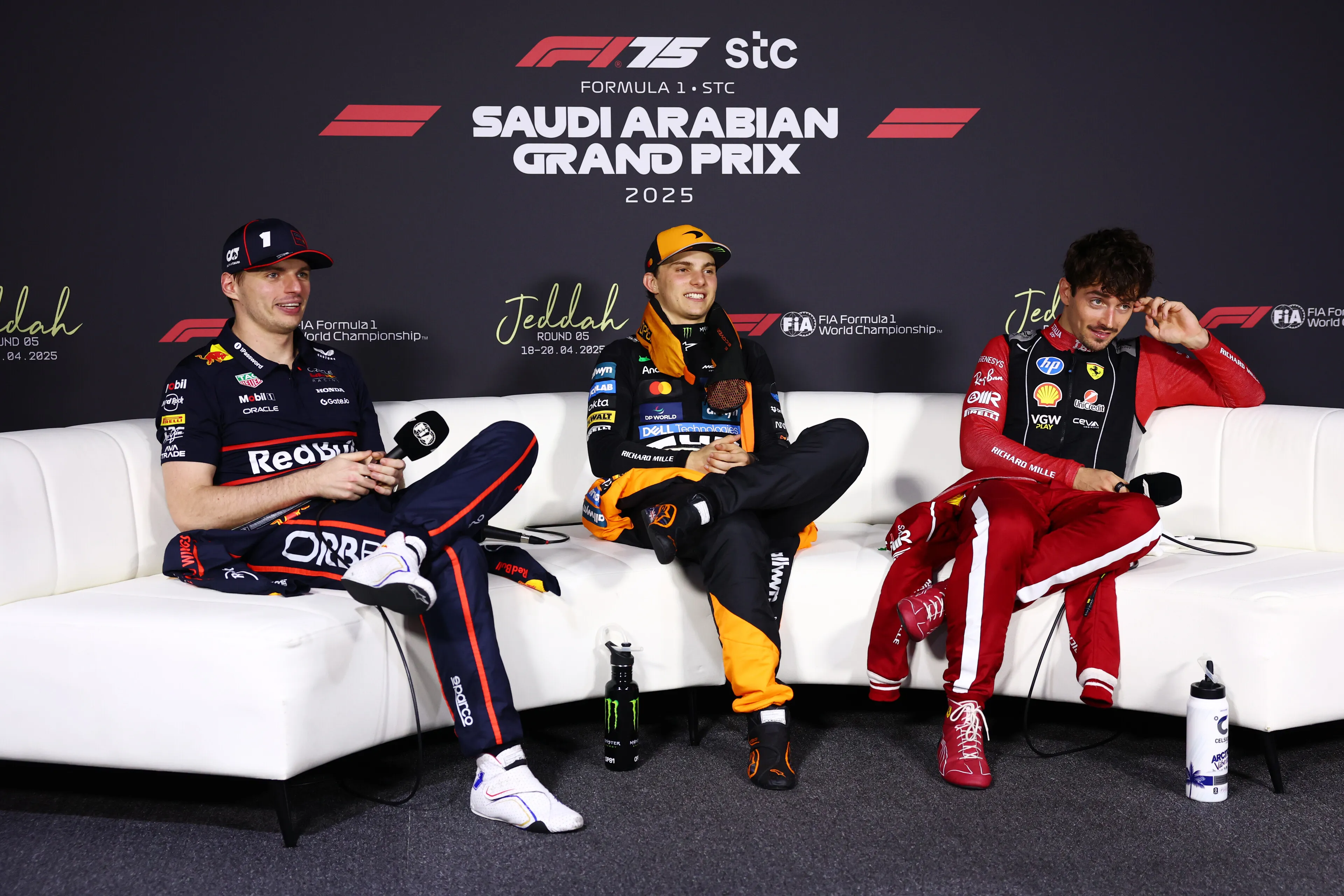 Verstappen, Norris y Charles Leclerc en la conferencia posterior al GP de Arabia Saudita