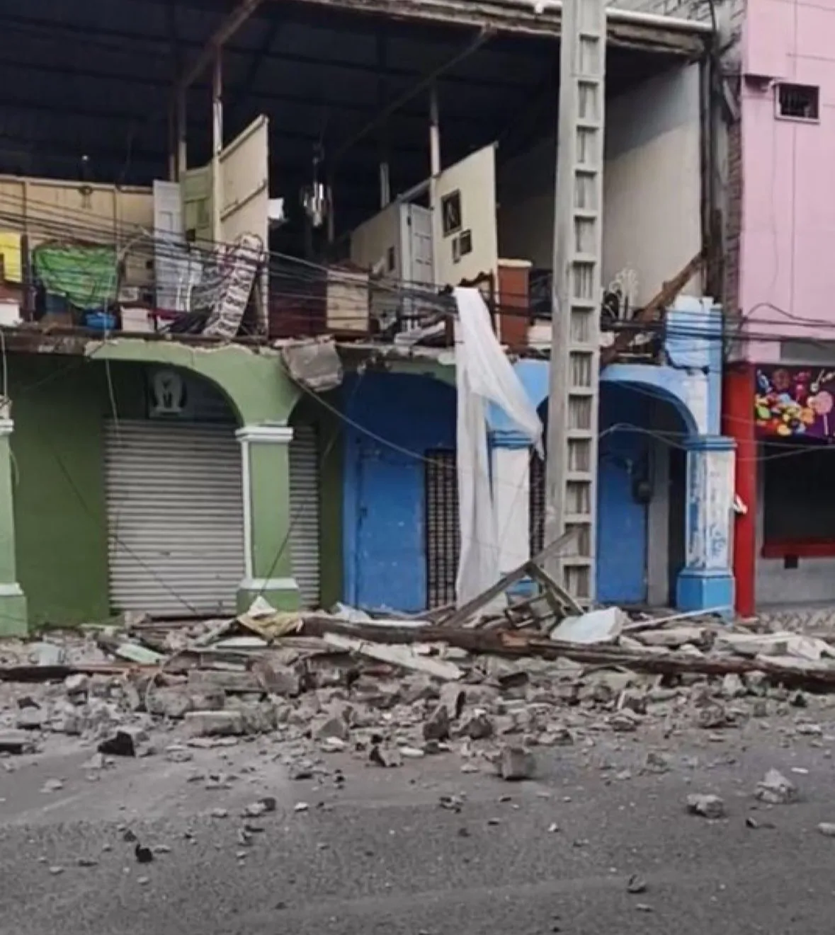 Ecuador está en estado de emergencia por los daños / Redes Sociales