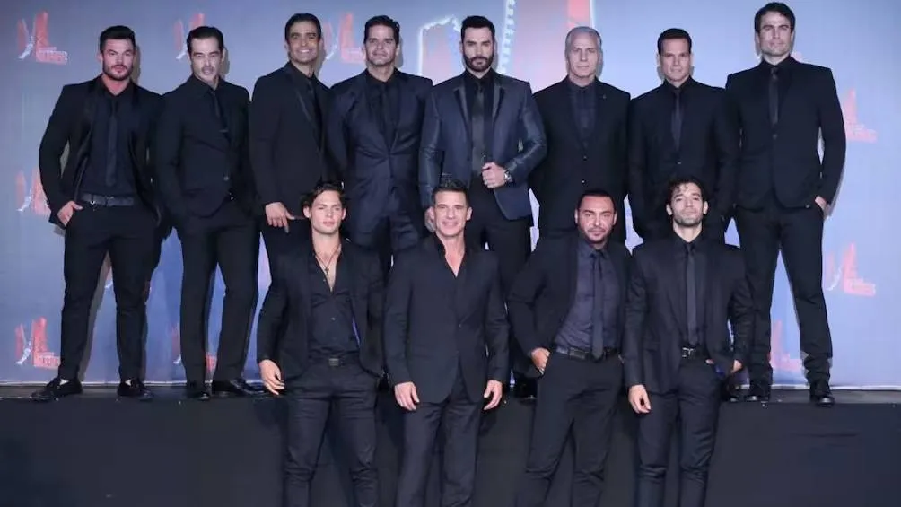 Fueron decenas de artistas los que formaron parte de este espectáculo/X