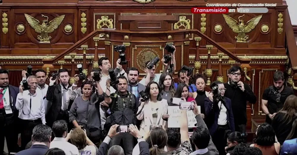 En el Congreso se guardó un minuto de silencio / Redes Sociales