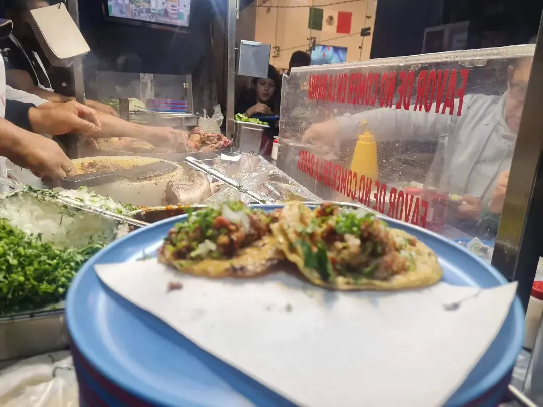 Tacos Ruben's recibió el apoyo de la gente y de las autoridades / IG: @tacosrubens
