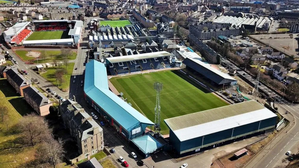 El estadio donde juega el Dundee FC | AP