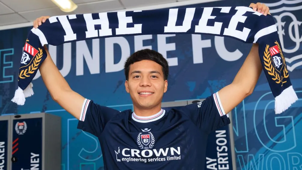 Víctor López es nuevo jugador del Dundee FC |@DundeeFC