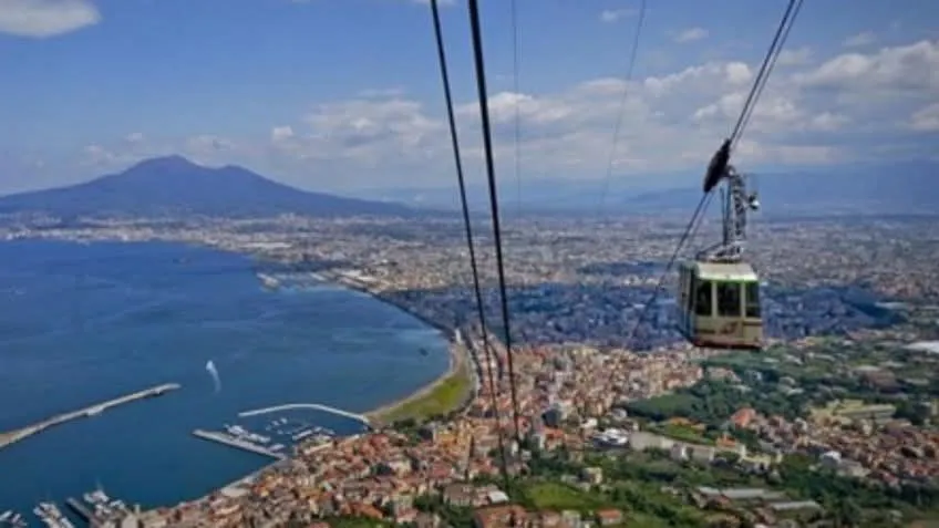 También murió un operador del teleférico en Nápoles / Redes Sociales