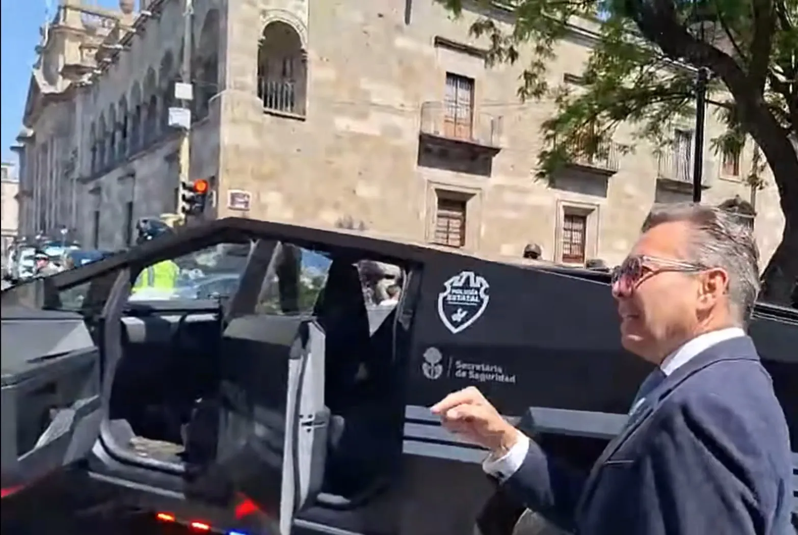 El gobernador Pablo Lemus presentó las nuevas patrullas / Redes Sociales