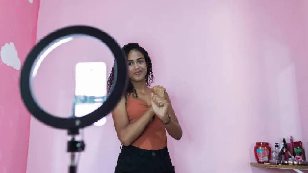 TikTok es la aplicación de moda utilizada por millones de personas en el mundo/Pixabay