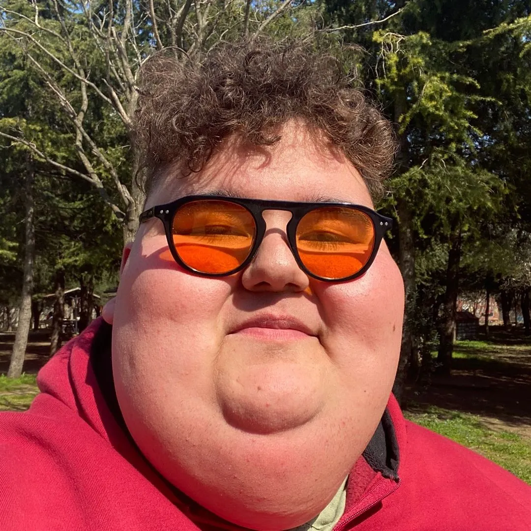 Efecan Kultur hacia videos donde se la pasaba comiendo / Redes Sociales