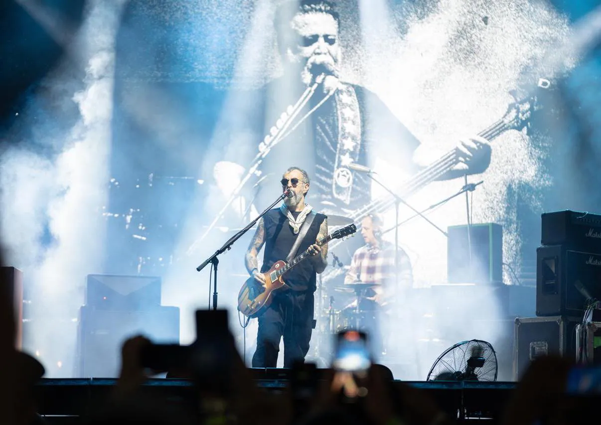 El lunes operarán a Tito Fuentes de un problema en el rostro / FB: @molotovoficial