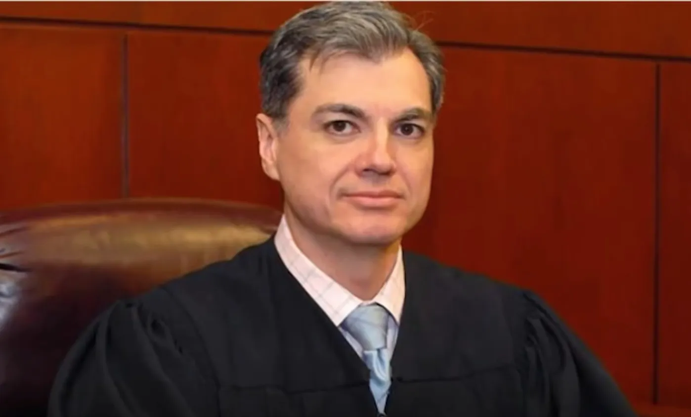 El juez de Manhattan, Juan M. Merchán, le dio libertar incondicional al expresidente / Redes Sociales