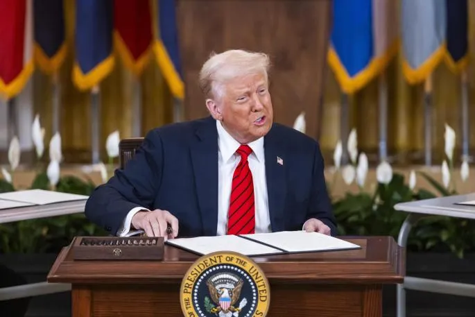 El presidente busca ahorrar dinero al cerrar varias dependencias / Redes Sociales