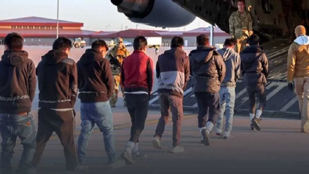 Ya van miles de migrantes deportados hacia México y otros países de América/X