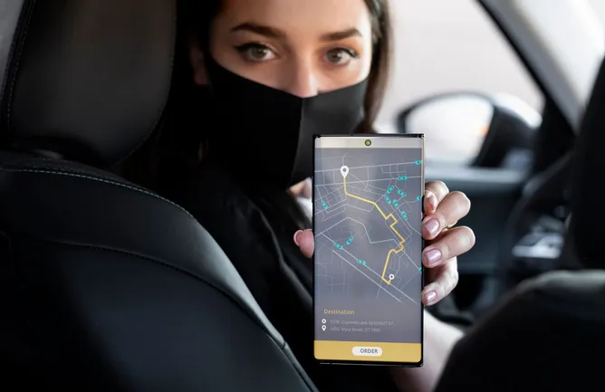 El gobierno exige que los socios deben de contar con seguridad social / FREEPIK