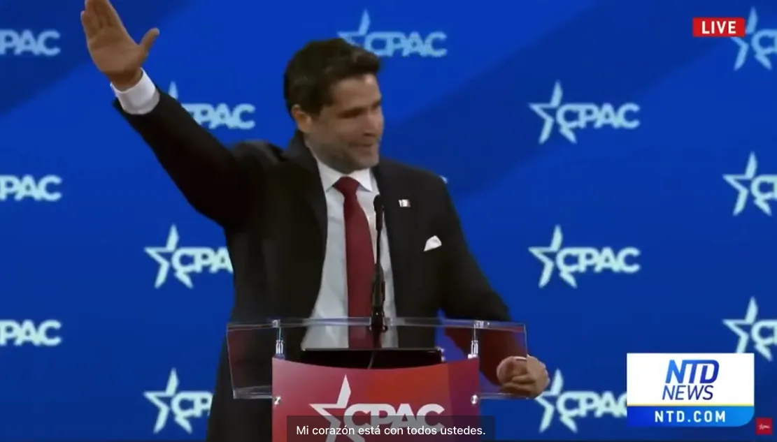 El exactor se lanzó contra el gobierno de México / Redes Sociales