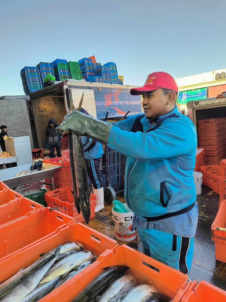 Los comerciantes también estarán vigilados para evitar robos / FB: @NuevaViga