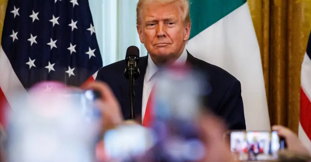 Donald Trump busca afectar la importación de bebidas de la Unión Europea / Redes Sociales