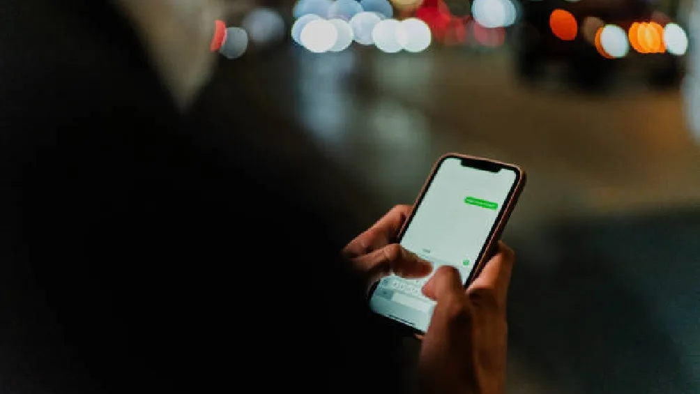 WhatsApp, la aplicación de mensajería más popular del mundo, está avanzando en su transformación hacia una red social/iStock