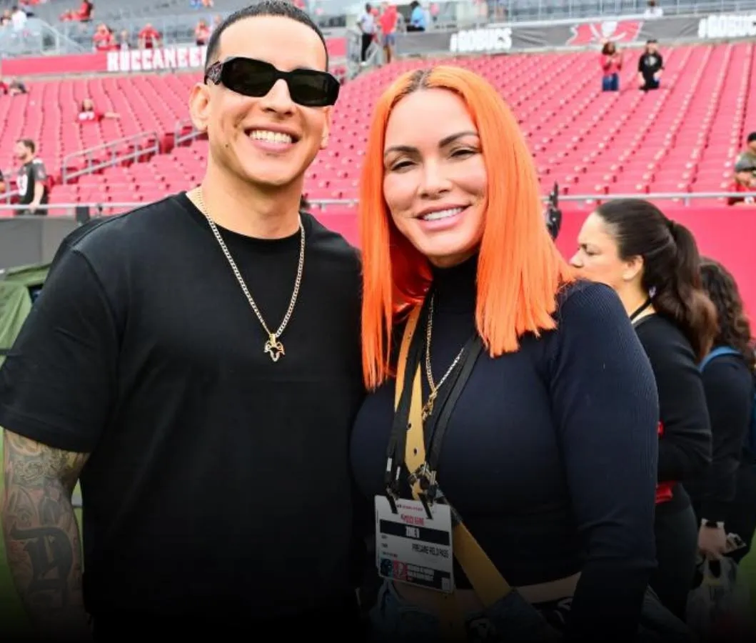 La pareja se divorció oficialmente en febrero pasado / Redes Sociales