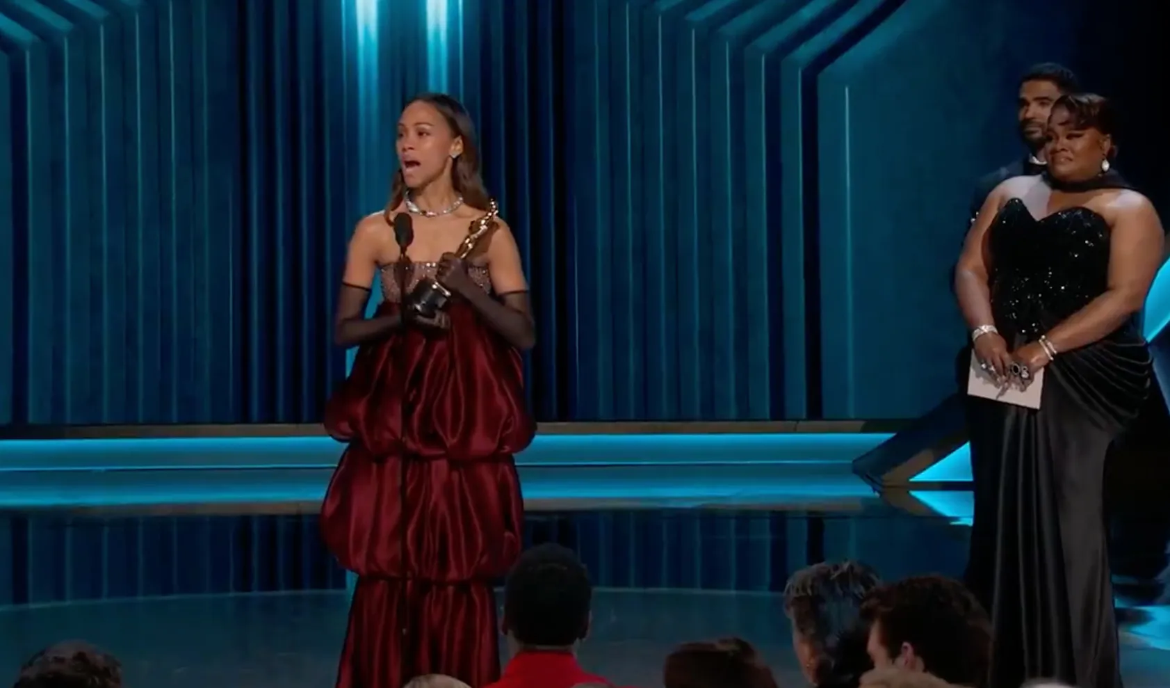 La actriz agradeció el premio a su esposo / Redes Sociales