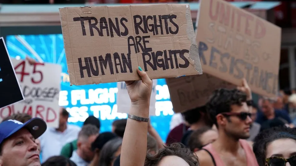 &quot;Los derechos de los trans son derechos humanos&quot; / BBC