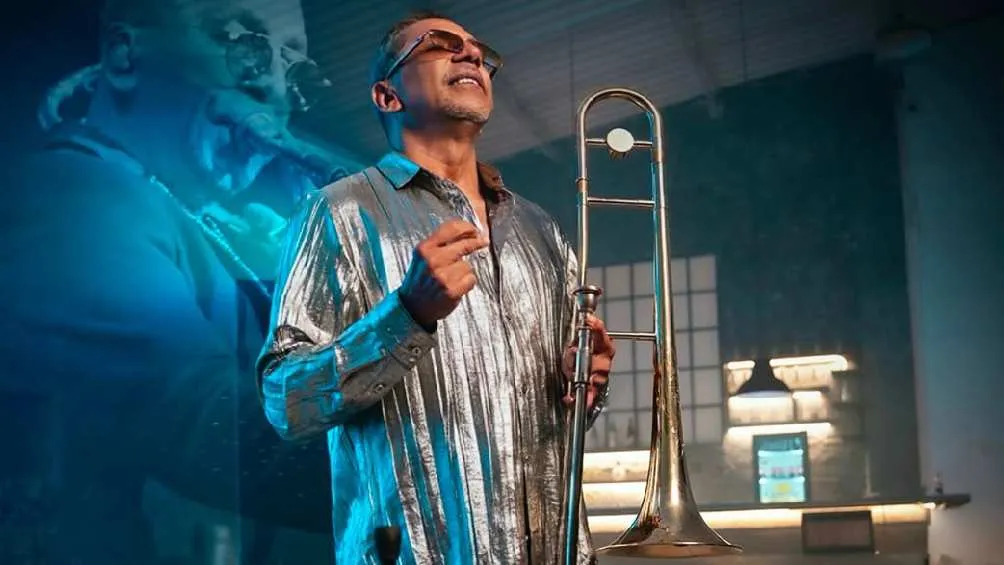 El cantate asegura que le pagaron con cheques apócrifos/X.