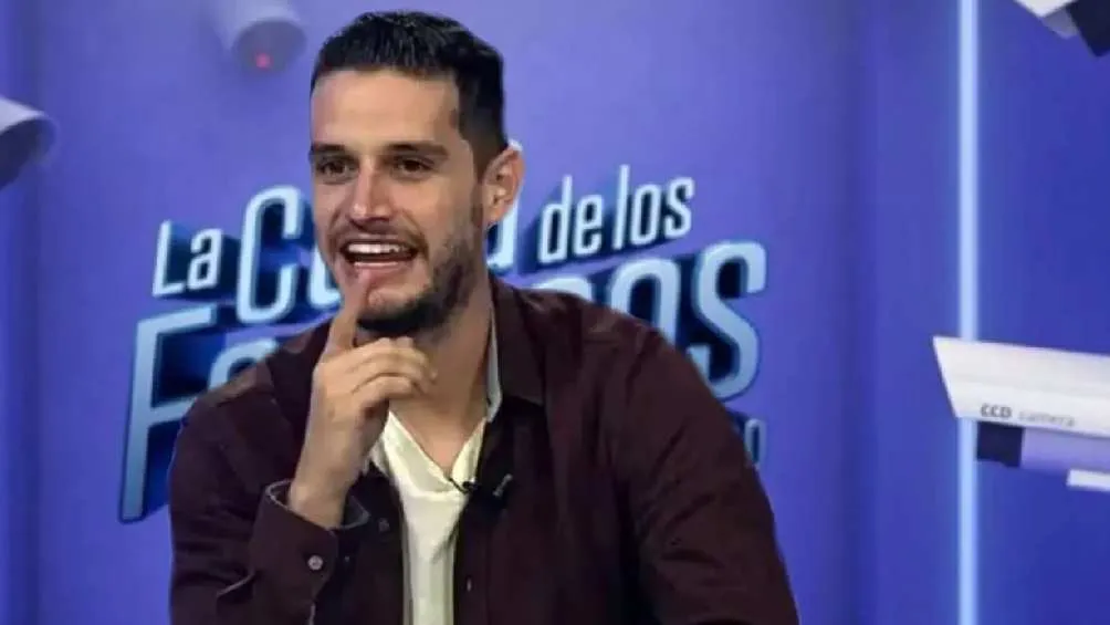 El polémico Adrián Marcelo sigue dando de qué hablar, como en La Casa de los Famosos/Televisa