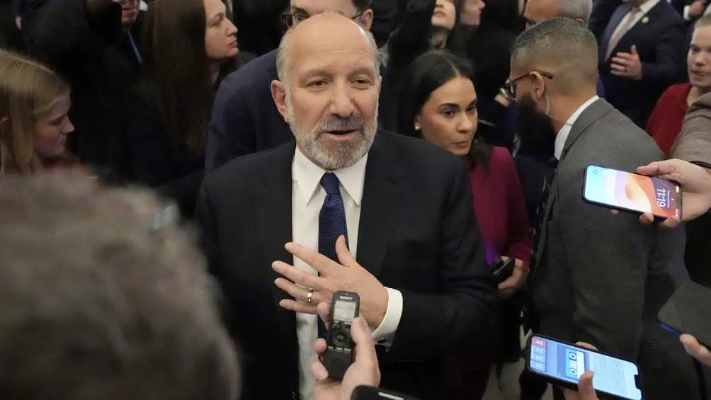 El secretario de Comercio también recalcó que Trump y Sheinbaum sostendrán una llamada este jueves/AP