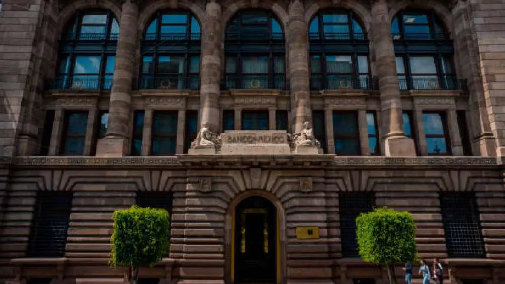 Los billetes de 100 pesos saldrán de circulación una vez que lleguen a algún Banco/Pixabay