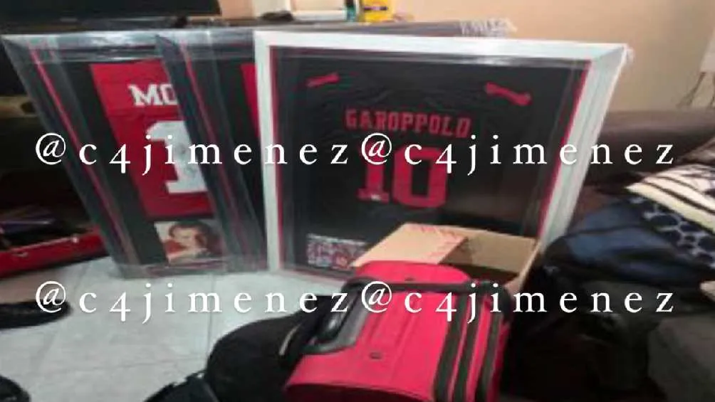 Llamó la atención que los ladrones se llevaron unas playeras de NFL/X: @c4jimenez