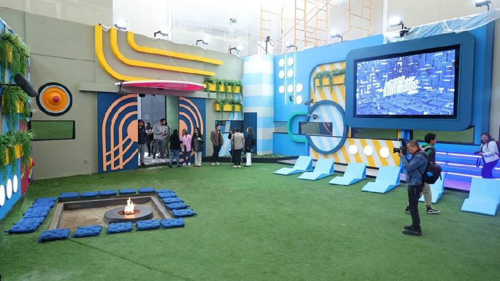 Así lucía el patio de la casa durante la segunda temporada/X