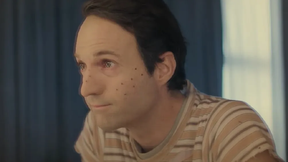 Se espera que la serie relate los inicios de la carrera de Roberto Gómez Bolaños/MAX