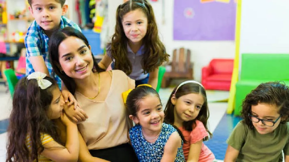 La decisión presidencial de ampliar su periodo vacacional es un reconocimiento explícito al compromiso de las y los educadores, quienes son pieza clave en el desarrollo del país/iStock