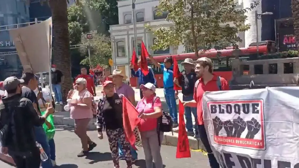 A partir de las 09:50 horas se reportó la presencia de manifestantes en la avenida Paseo de la Reforma y Lieja/Redes Sociales