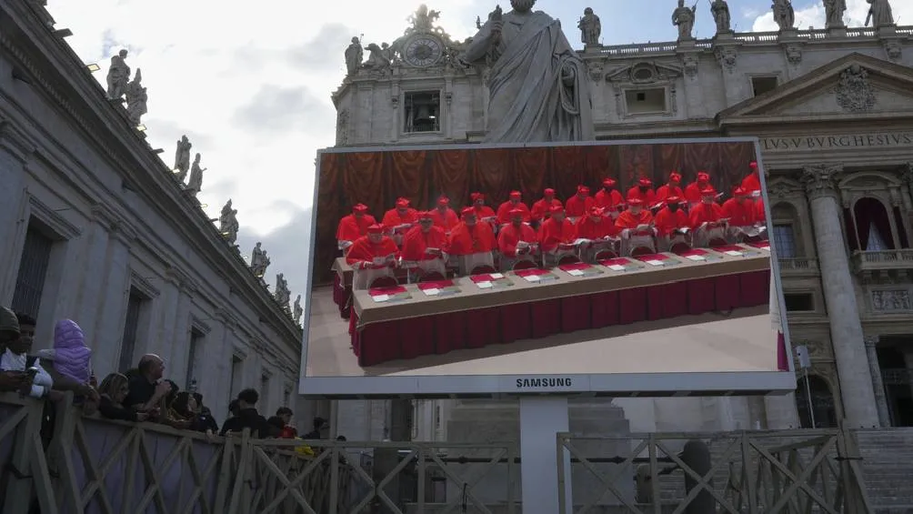 El Cónclave 2025 duró apenas dos días, siendo uno de los más rápidos de la historia/AP