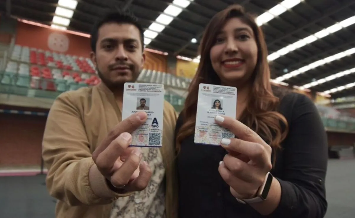 Licencia de conducir permanente de la CDMX / ADN40