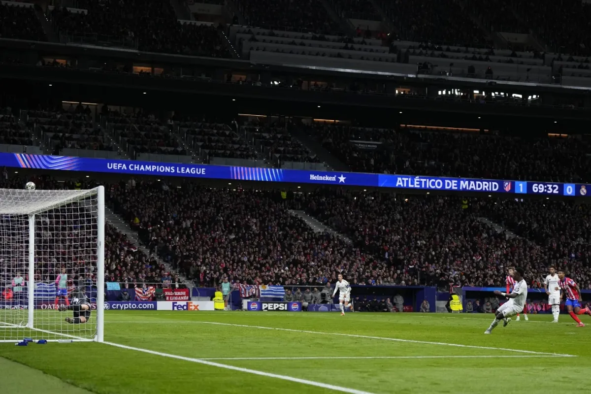 Oblak ante Vinícius | AP