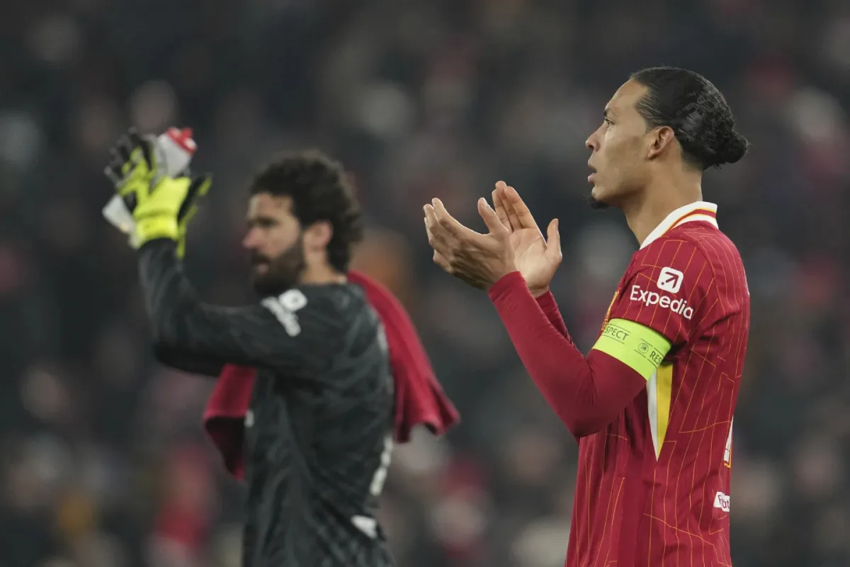 Virgil Van Dijk en partido | AP