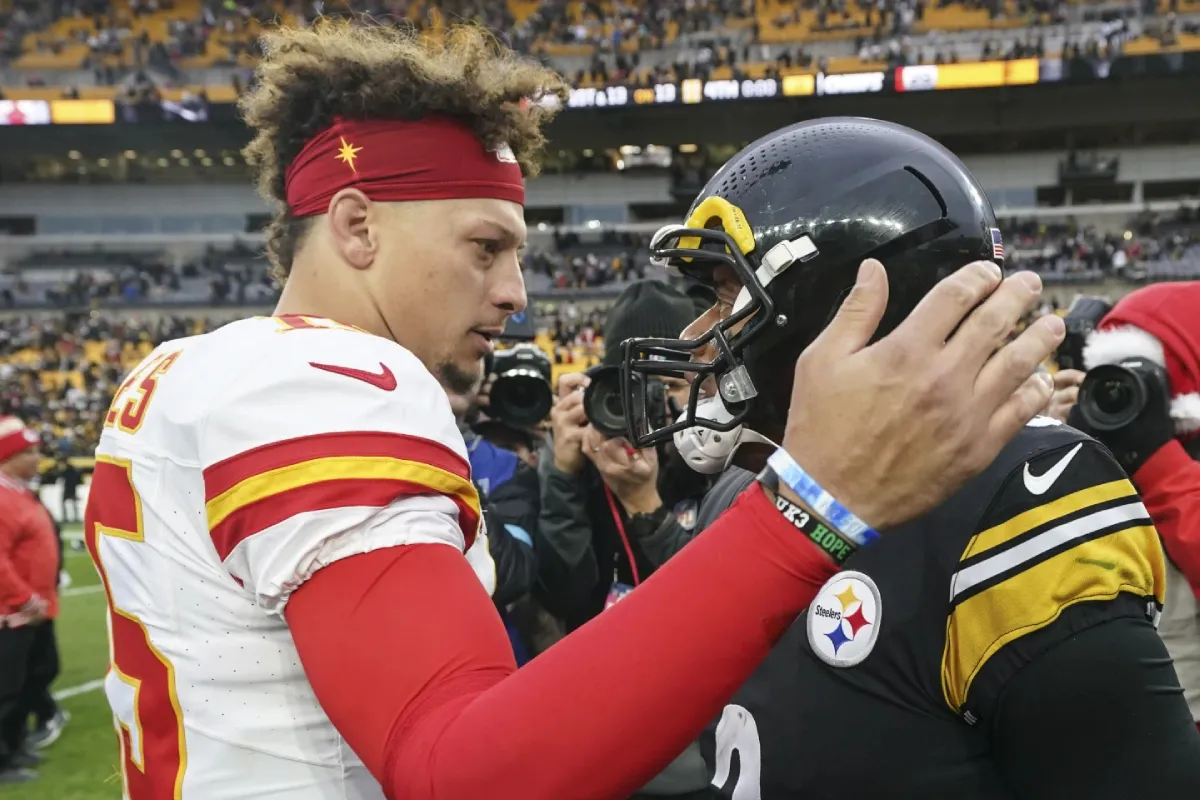 Mahomes y Wilson | AP