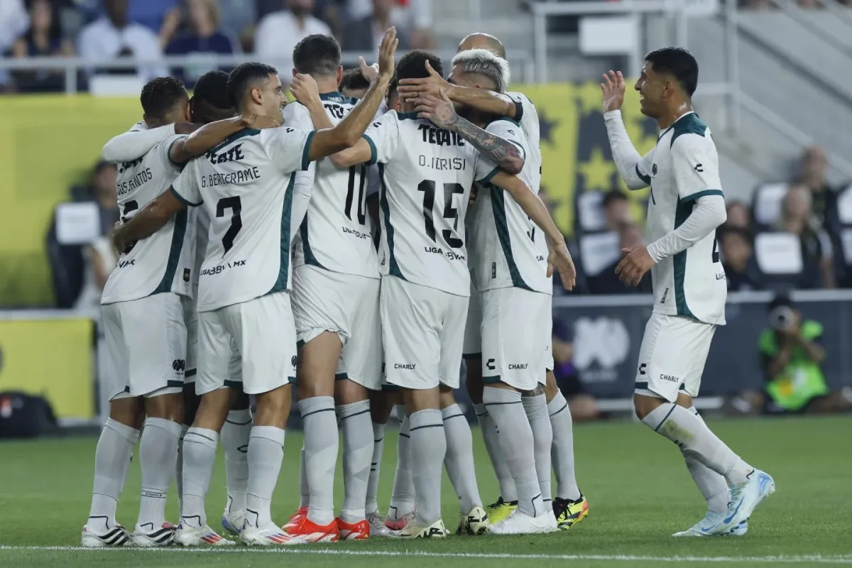 Equipo mexicano | AP