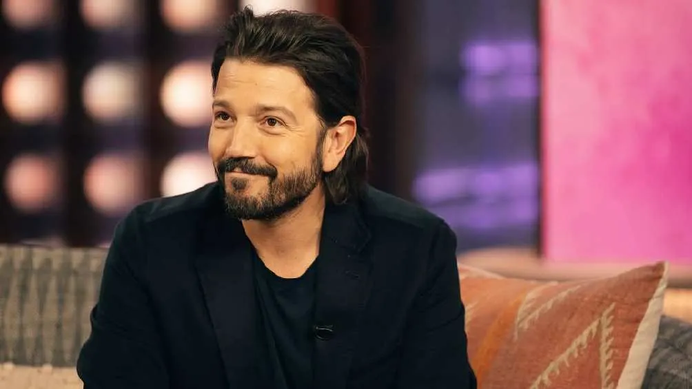 Diego Luna hizo historia al ser el primer mexicano en conducir el programa immy Kimmel Live!/IG: @diegoluna