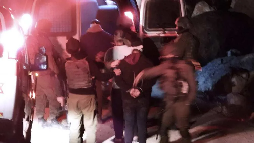 El ejército de Israel hizo varias detenciones, incluyendo al cineasta/AP