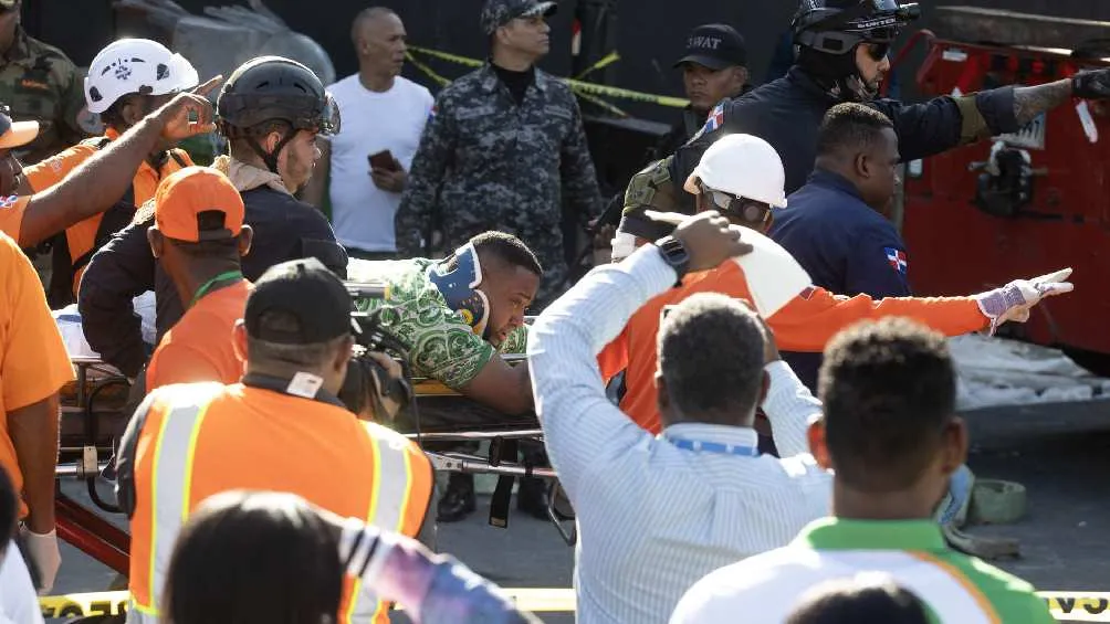 Varias personas fueron rescatadas y trasladadas al hospital con lesiones/X