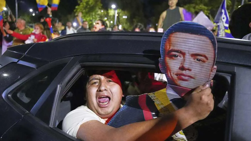 Los ecuatorianos le dieron el triunfo en las boletas a Noboa/AP