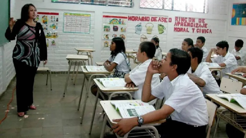 Algunos estudiantes deberán seguir presentándose a clases por unos días más/SEP