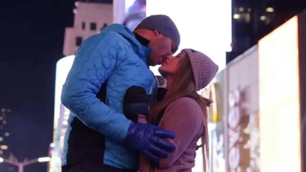 La conductora mostró una sesión de fotos junto a Alex en Nueva York/X