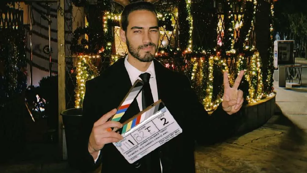 El actor niega que él tenga la chamarra de 90 mil pesos/IG: @mich_duval