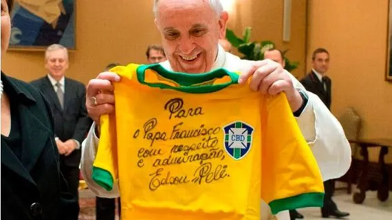 Francisco I eligió a Pelé por delante de Maradona y Messi