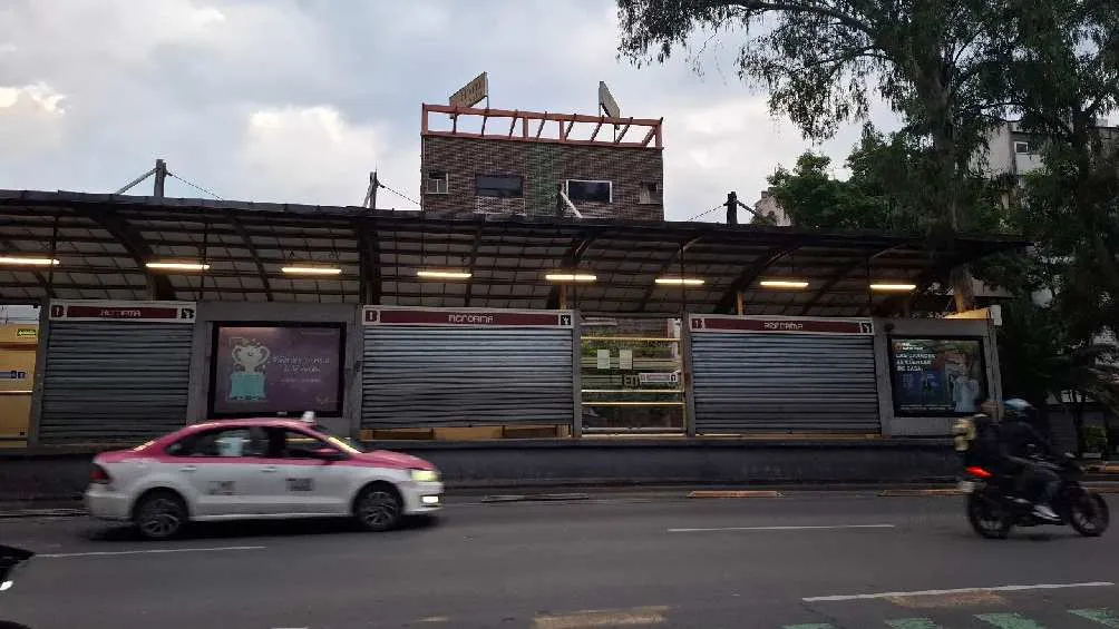 El servicio de las Líneas 1 y 7 del Metrobús ha sido afectado/X