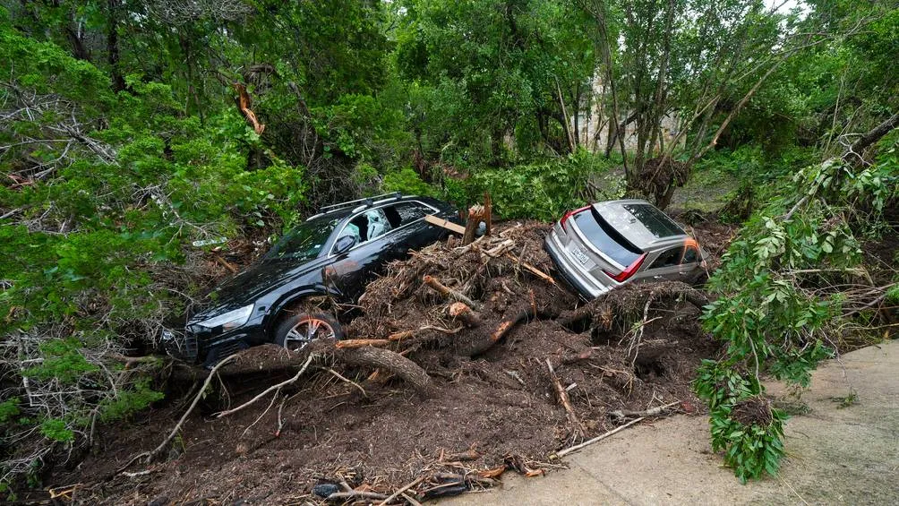 Las imágenes que han dejado las inundaciones son simplemente impresionantes/AP