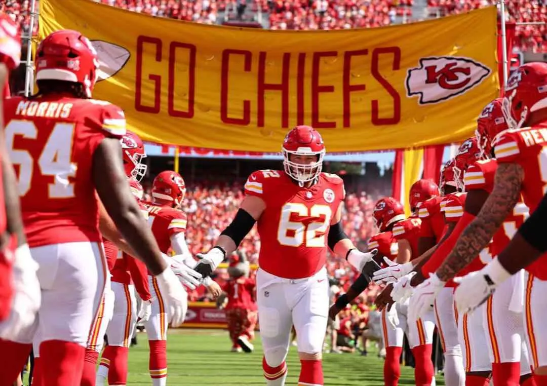 Thuney dejará a los Chiefs para firmar con los Bears