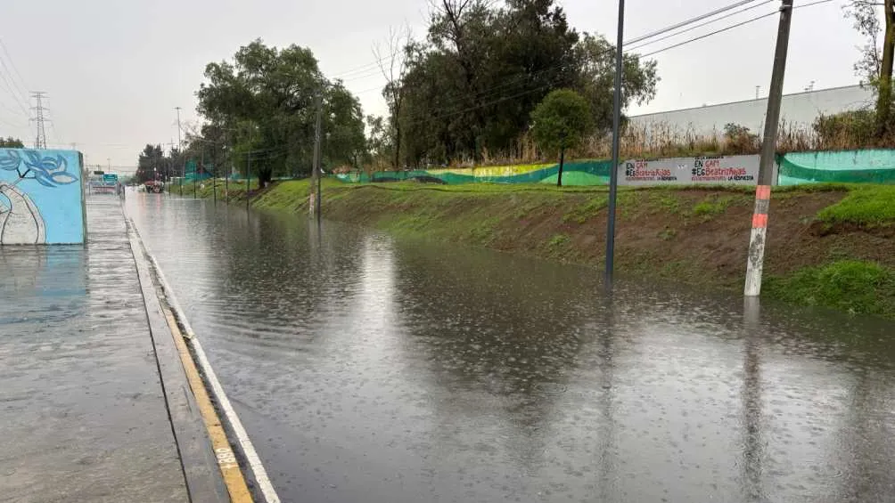 Algunas avenidas como el Gran Canal quedaron totalmente inundadas/X
